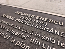 Detaliu tehnic placa comemorativa turnata in bronz